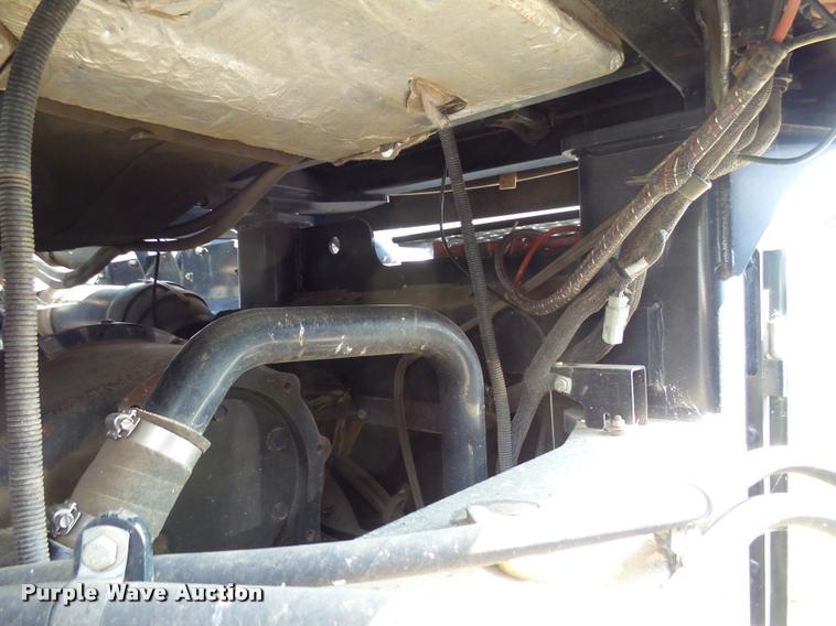 image for item AL9101 2002 New Holland TJ375 4WD tractor