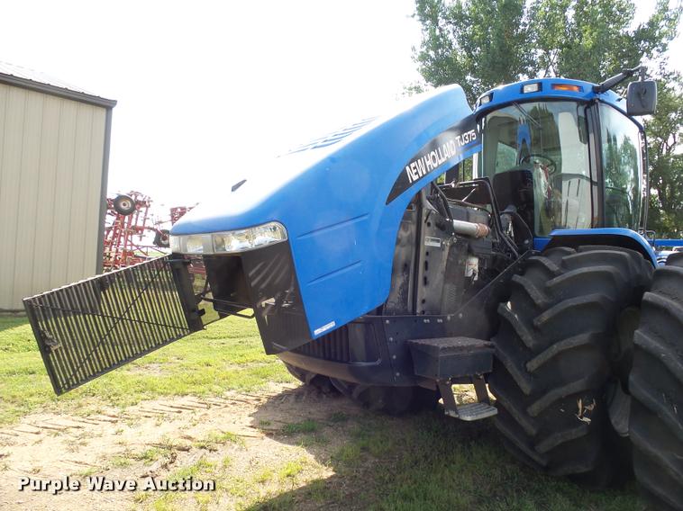 image for item AL9101 2002 New Holland TJ375 4WD tractor