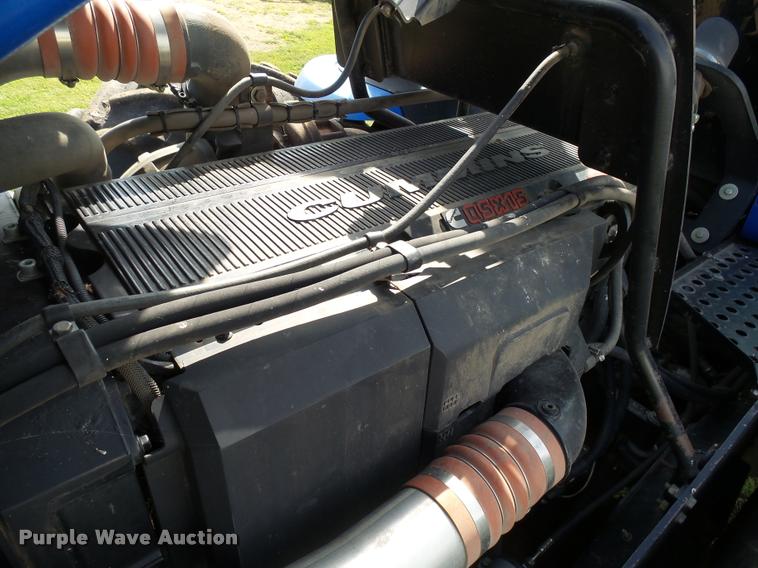 image for item AL9101 2002 New Holland TJ375 4WD tractor