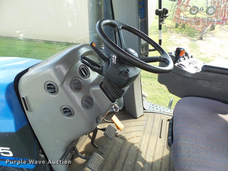 image for item AL9101 2002 New Holland TJ375 4WD tractor