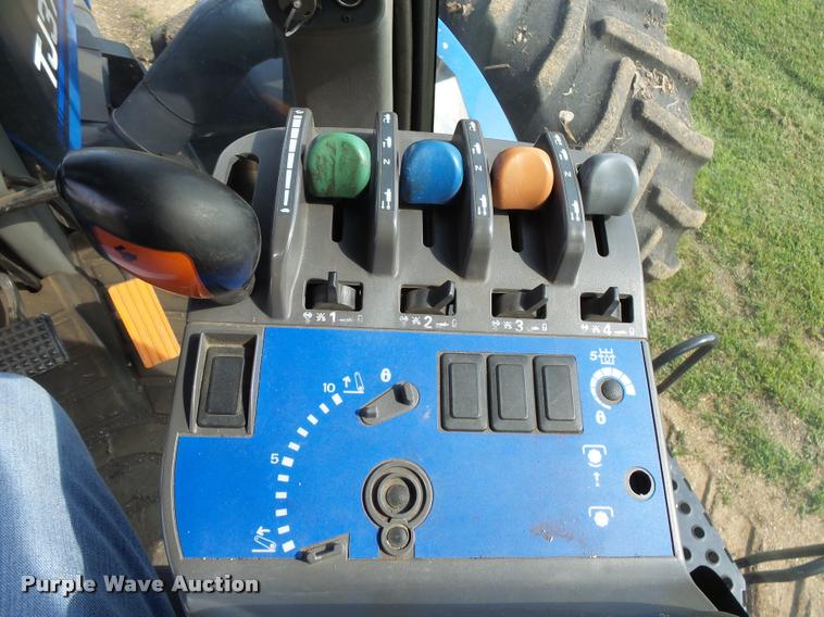 image for item AL9101 2002 New Holland TJ375 4WD tractor