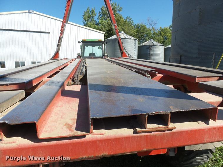 image for item AL9108 2009 Morris Pro-Ag Bale Runner 16K bale stacker