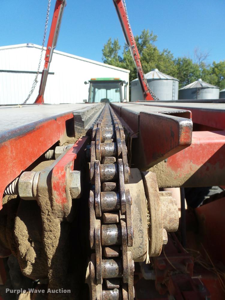 image for item AL9108 2009 Morris Pro-Ag Bale Runner 16K bale stacker