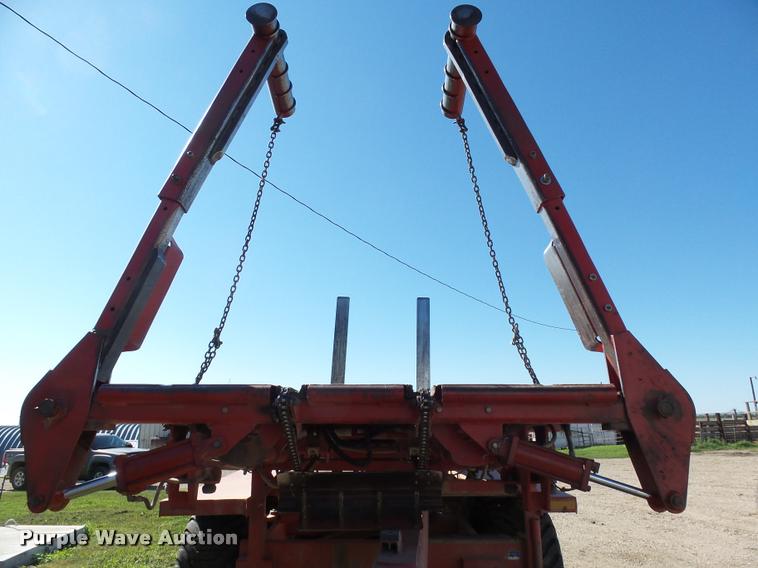 image for item AL9108 2009 Morris Pro-Ag Bale Runner 16K bale stacker