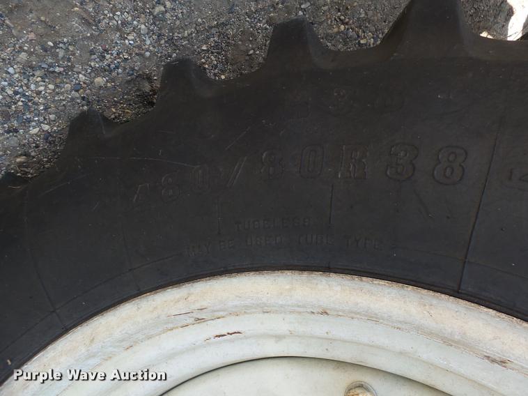 image for item AL9110 2008 New Holland T6030 tractor