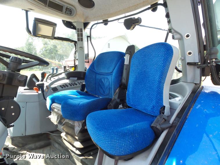 image for item AL9110 2008 New Holland T6030 tractor