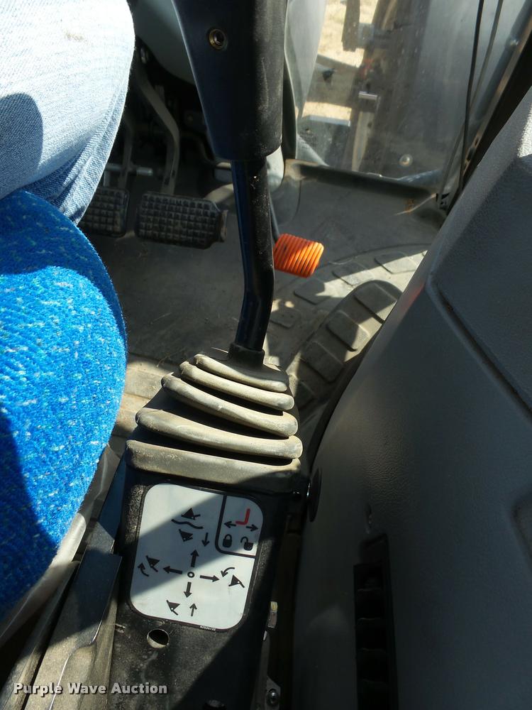 image for item AL9110 2008 New Holland T6030 tractor