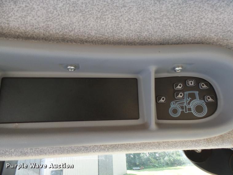 image for item AL9110 2008 New Holland T6030 tractor