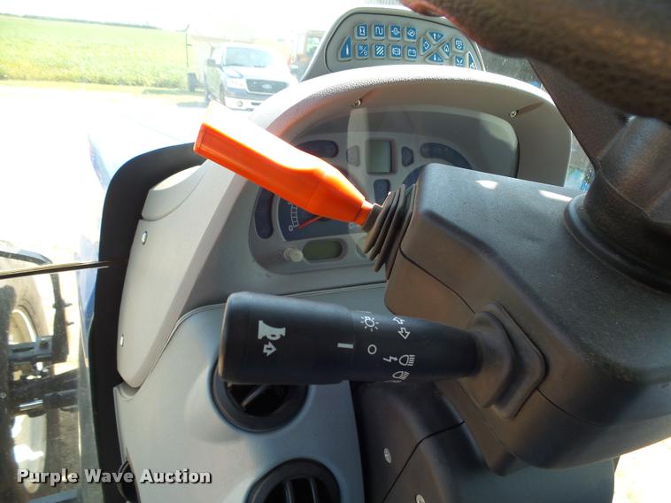 image for item AL9110 2008 New Holland T6030 tractor