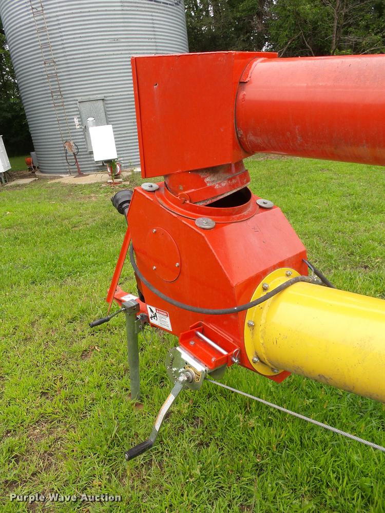 image for item AL9113 Westfield MK100-71 grain auger