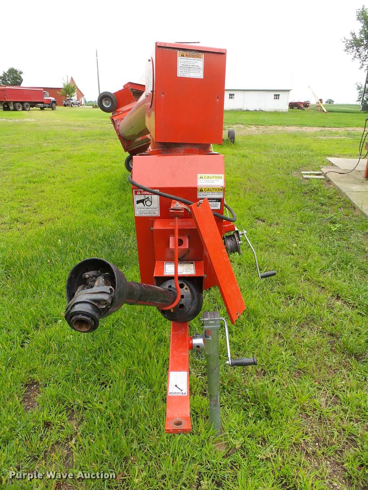 image for item AL9113 Westfield MK100-71 grain auger