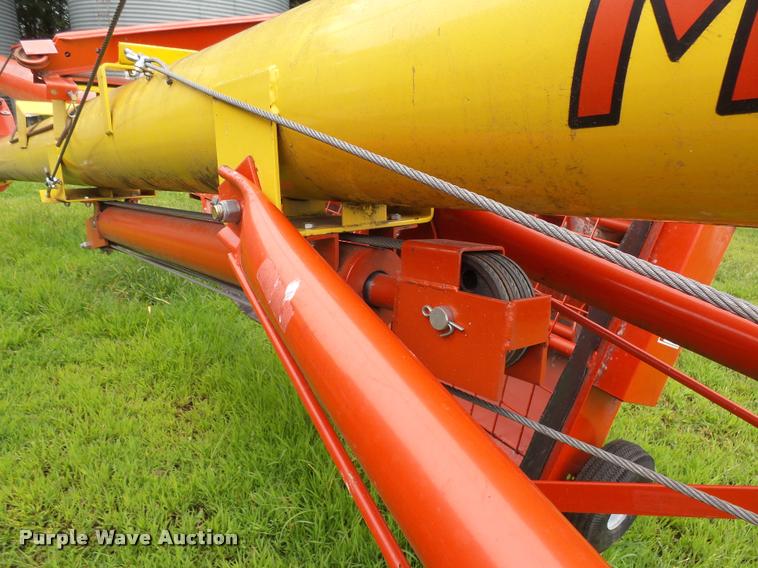 image for item AL9113 Westfield MK100-71 grain auger