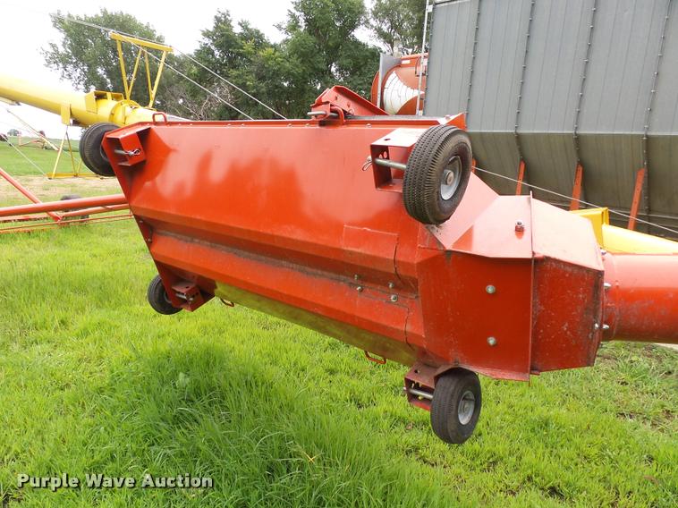 image for item AL9113 Westfield MK100-71 grain auger