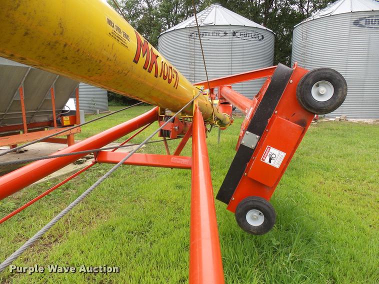 image for item AL9113 Westfield MK100-71 grain auger