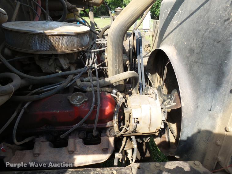 image for item AL9116 1978 International F1924 grain truck