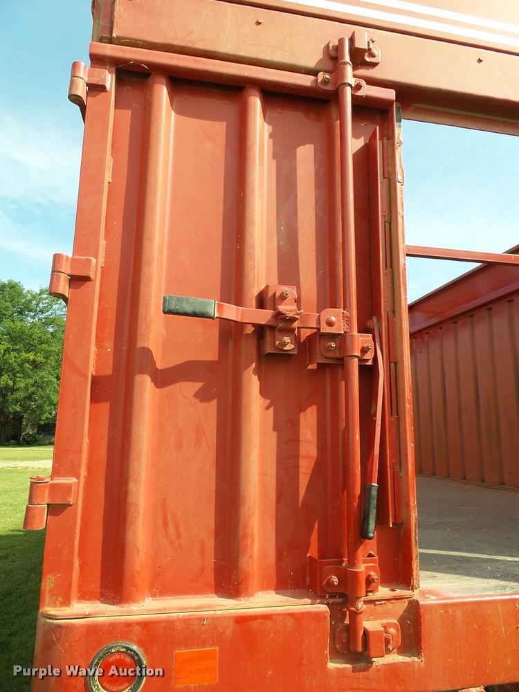 image for item AL9116 1978 International F1924 grain truck