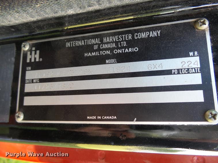 image for item AL9116 1978 International F1924 grain truck