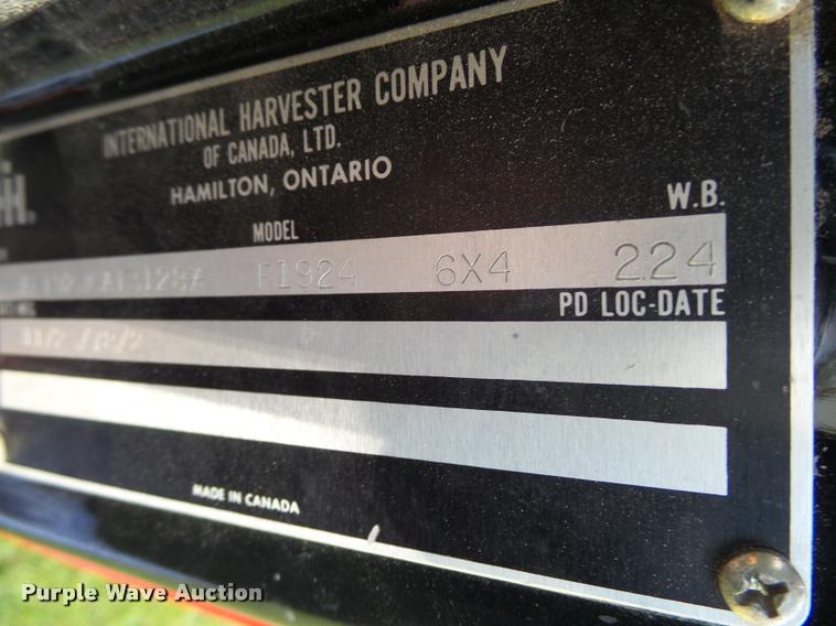 image for item AL9116 1978 International F1924 grain truck