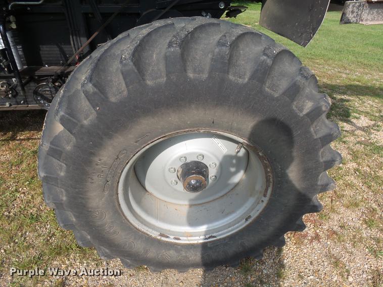 image for item AL9120 1998 Gleaner R62 combine