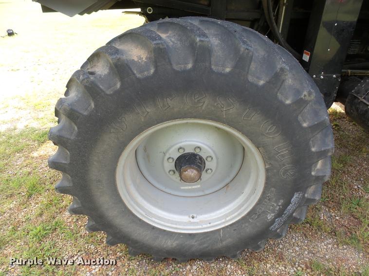 image for item AL9120 1998 Gleaner R62 combine