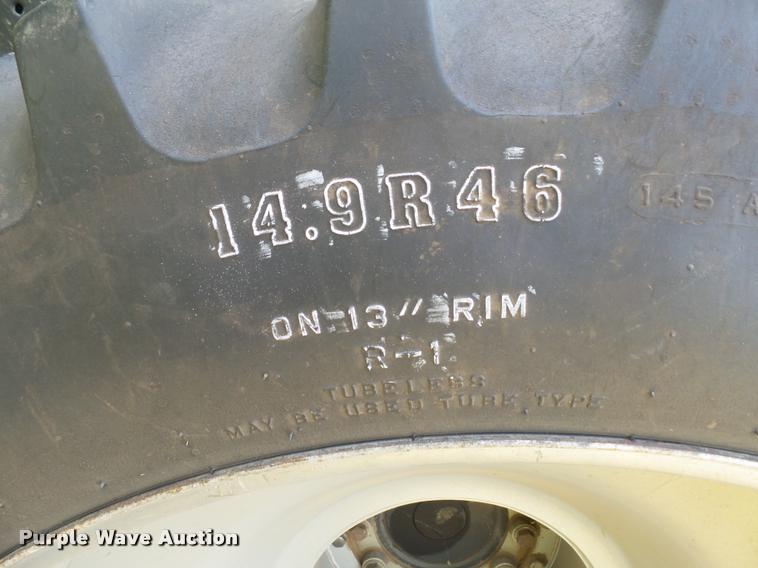 image for item AL9120 1998 Gleaner R62 combine