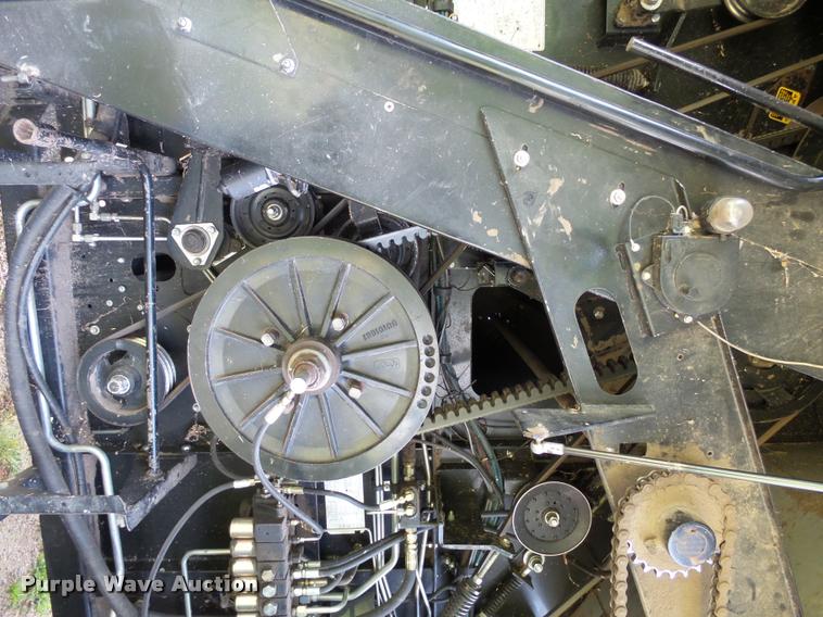 image for item AL9120 1998 Gleaner R62 combine