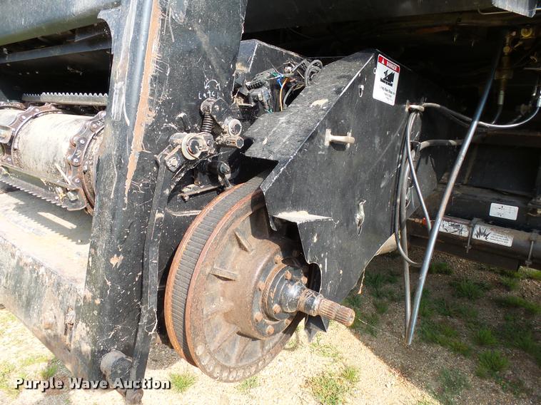 image for item AL9120 1998 Gleaner R62 combine