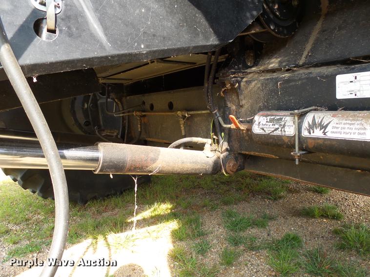 image for item AL9120 1998 Gleaner R62 combine