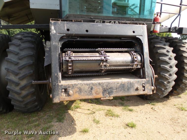 image for item AL9120 1998 Gleaner R62 combine