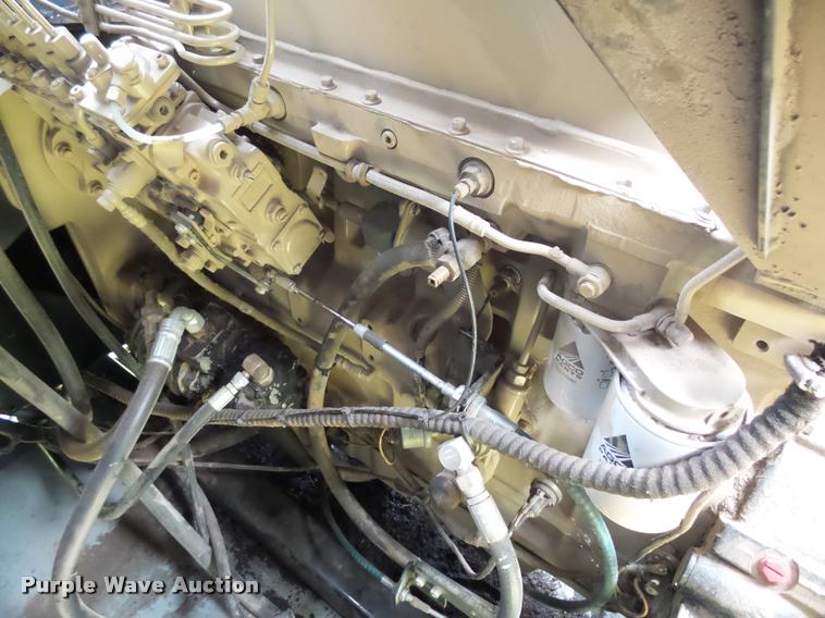 image for item AL9120 1998 Gleaner R62 combine