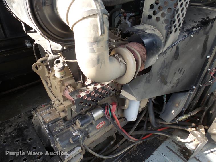 image for item AL9120 1998 Gleaner R62 combine