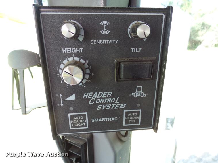 image for item AL9120 1998 Gleaner R62 combine