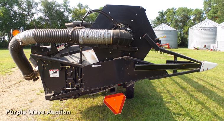 image for item AL9121 AGCO grain head