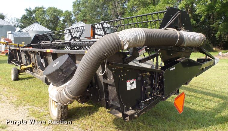 image for item AL9121 AGCO grain head