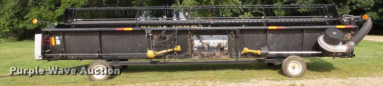 image for item AL9121 AGCO grain head