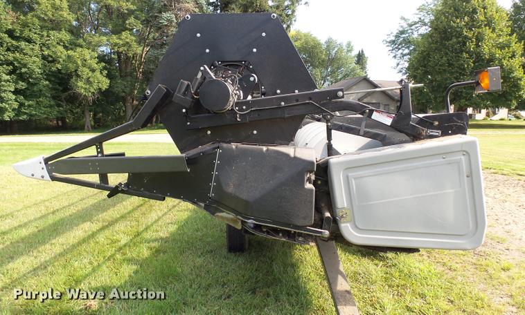 image for item AL9121 AGCO grain head