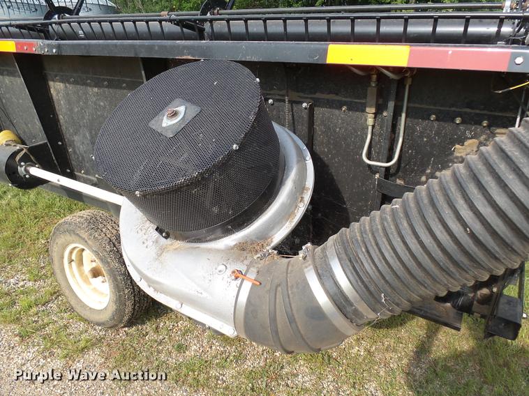 image for item AL9121 AGCO grain head