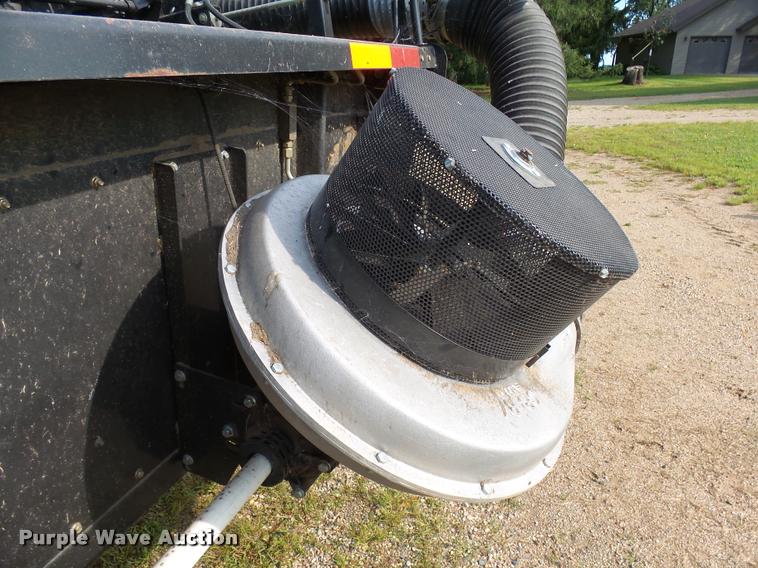 image for item AL9121 AGCO grain head