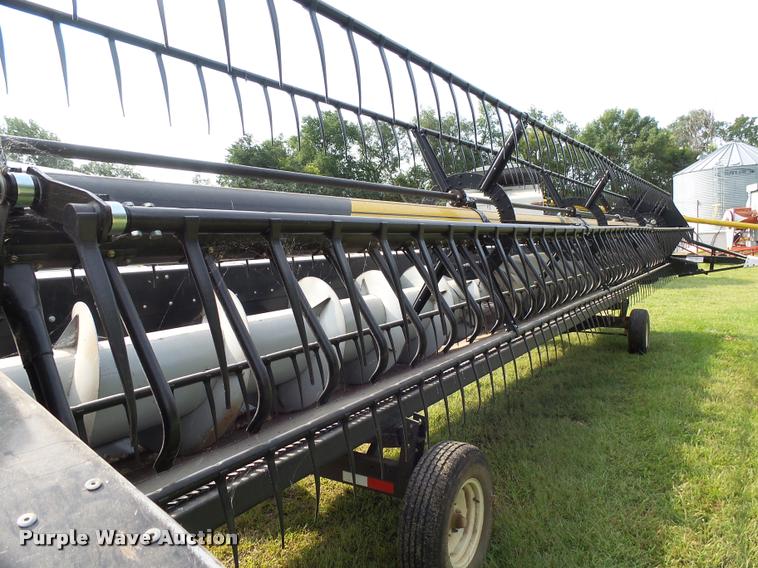 image for item AL9121 AGCO grain head