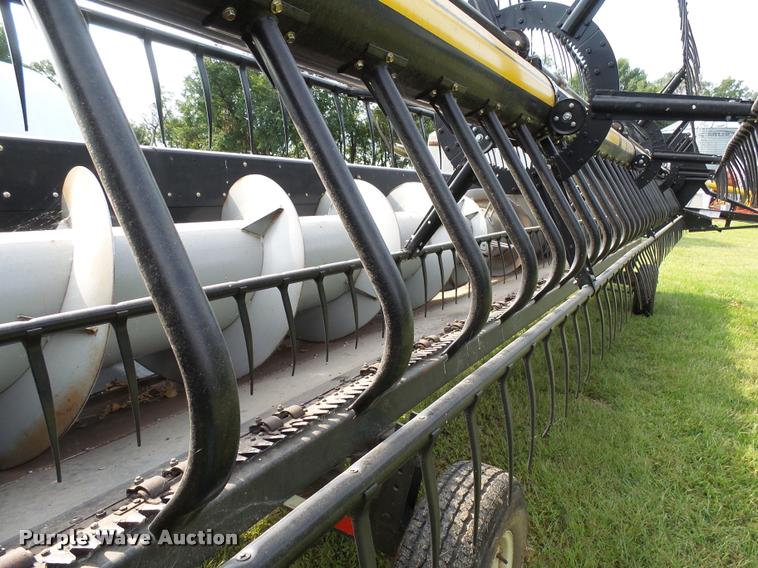 image for item AL9121 AGCO grain head