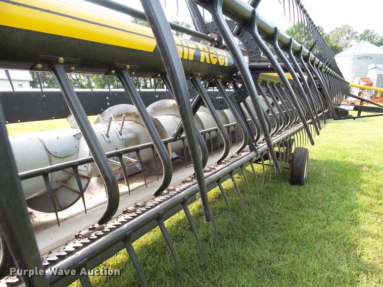 image for item AL9121 AGCO grain head