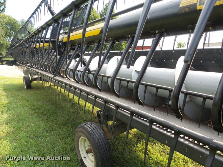 image for item AL9121 AGCO grain head