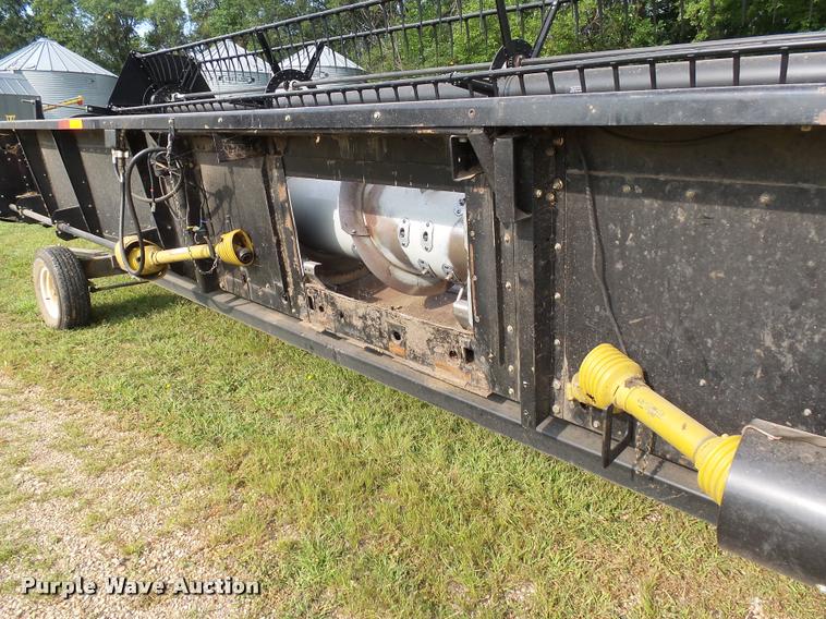 image for item AL9121 AGCO grain head