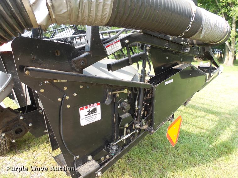 image for item AL9121 AGCO grain head