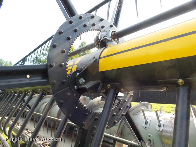 image for item AL9121 AGCO grain head