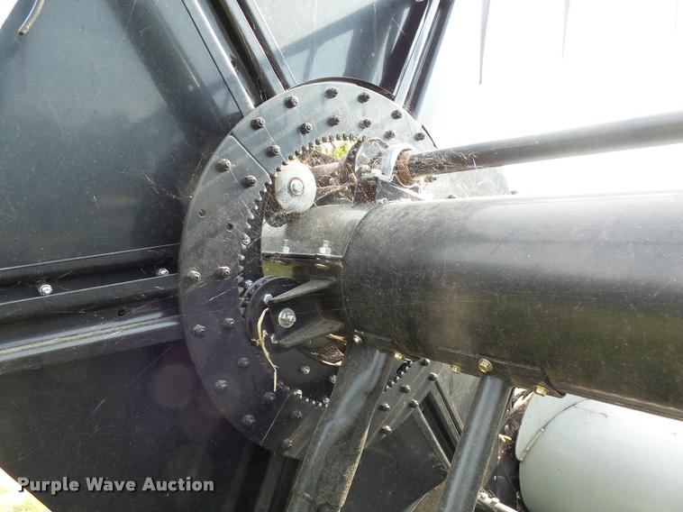 image for item AL9121 AGCO grain head