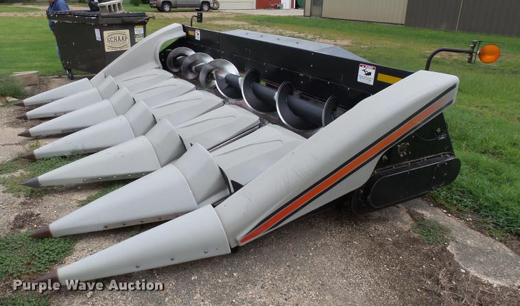 image for item AL9131 AGCO corn head