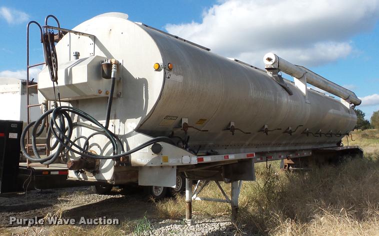 image for item AX9065 1984 Fontaine bulk feed trailer