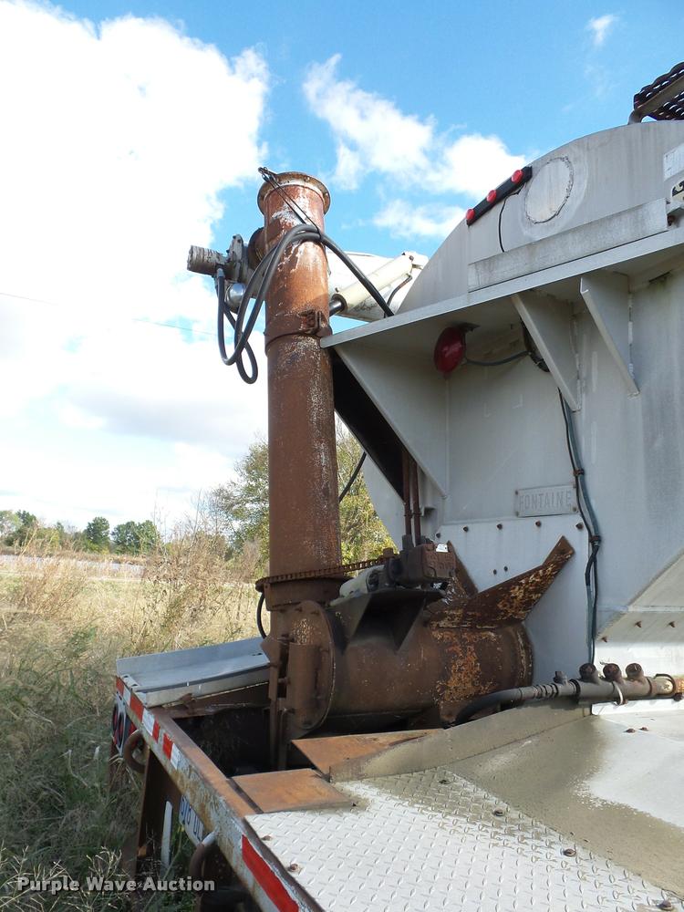 image for item AX9065 1984 Fontaine bulk feed trailer