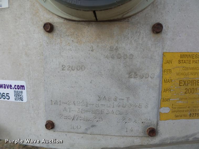 image for item AX9065 1984 Fontaine bulk feed trailer